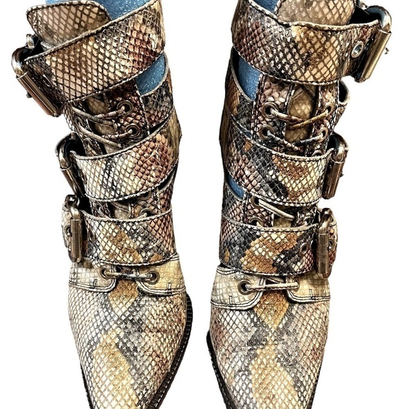 Jeffrey Campbell Cacares Snakeskin Ankle Boots 3 Buckles Moto Chunk Heel SZ 6.5 - Picture 5 of 15